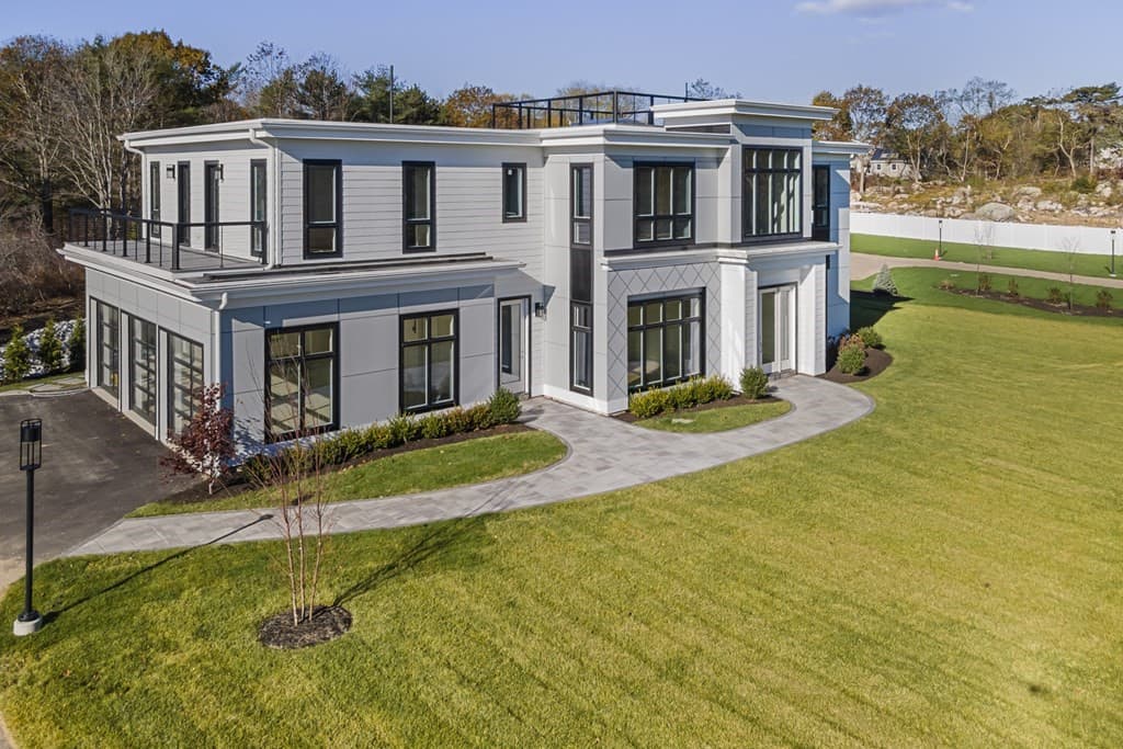 2 Back Shore Pl