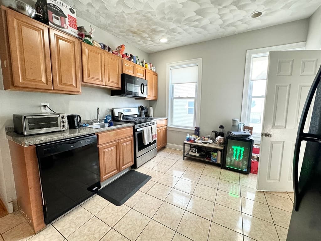157 East Cottage ##1