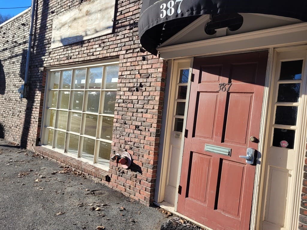 387 Atlantic Ave. photo 3