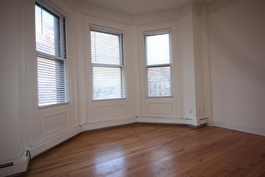 277 Beacon St #2A photo 3