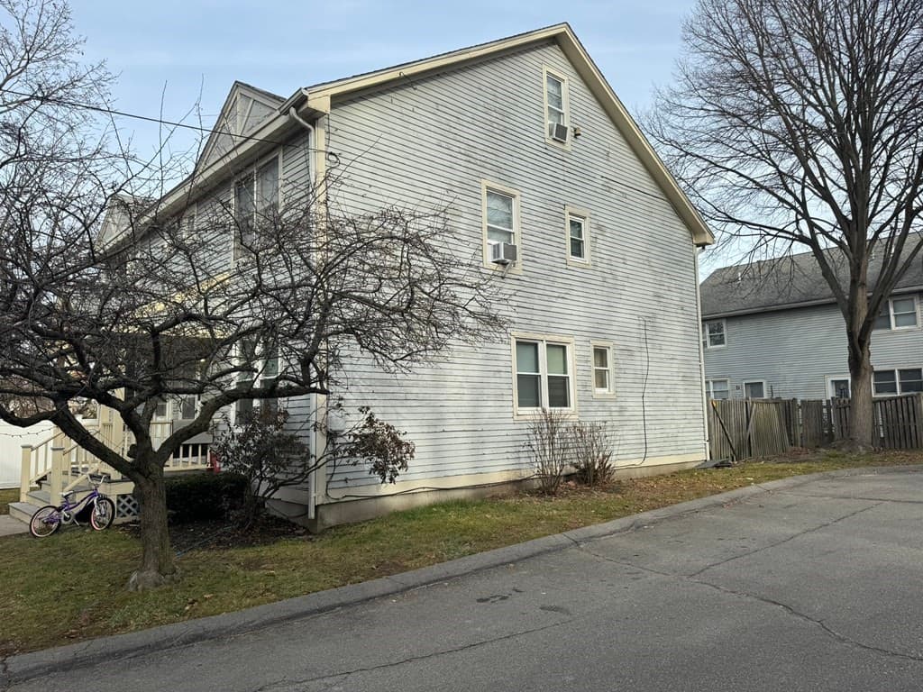 4 Mount Calvary Rd #4 photo 3
