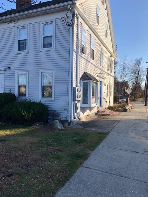 562 Massachusetts Ave