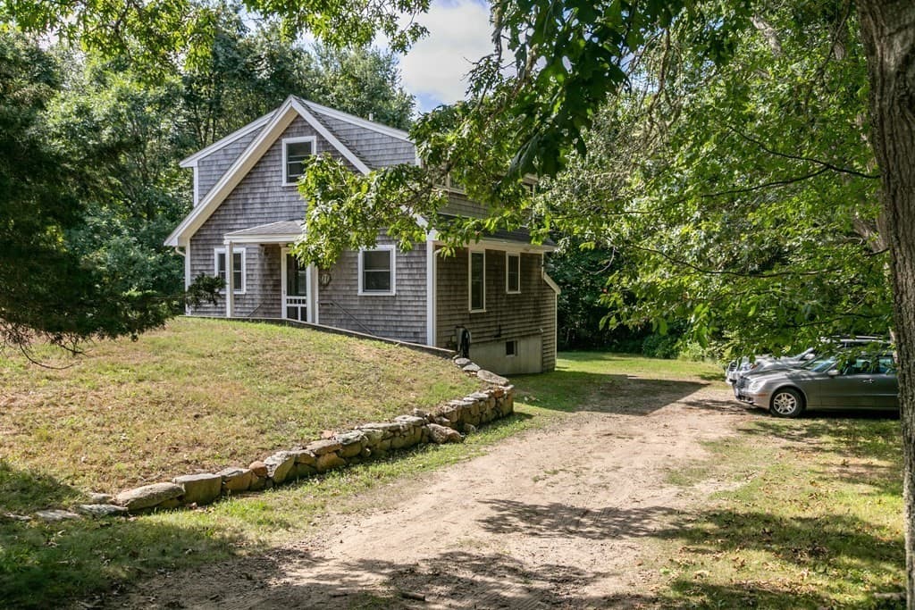 11 Hammett Lane