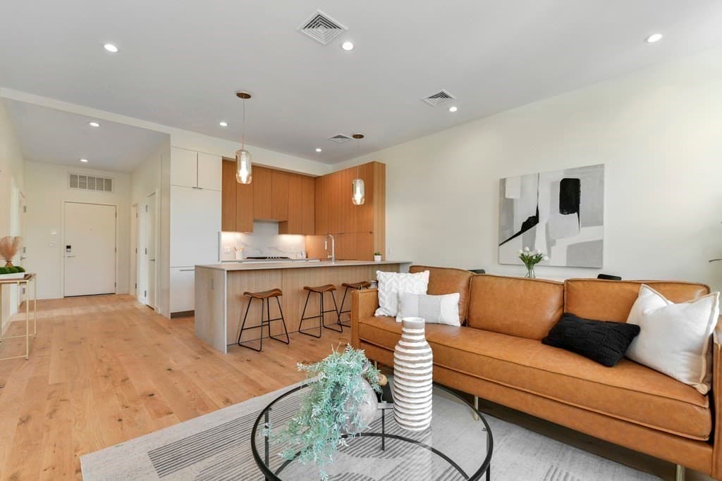 80 Terrace Street #402 photo 2