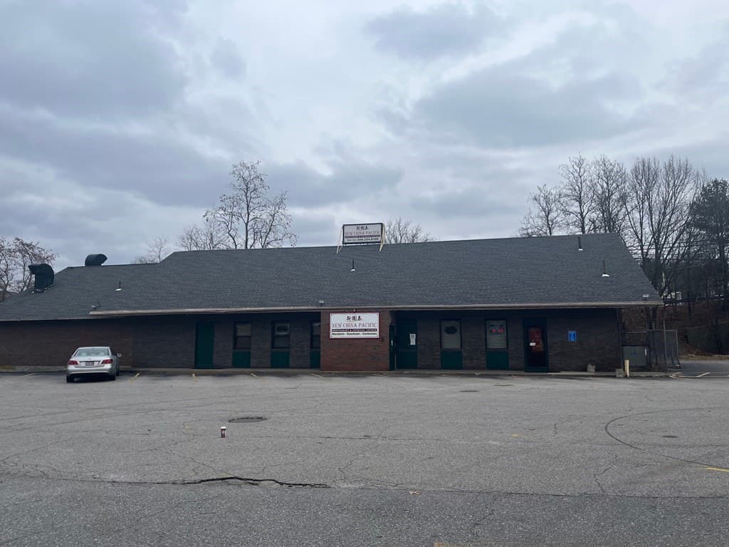 683 Linwood Ave