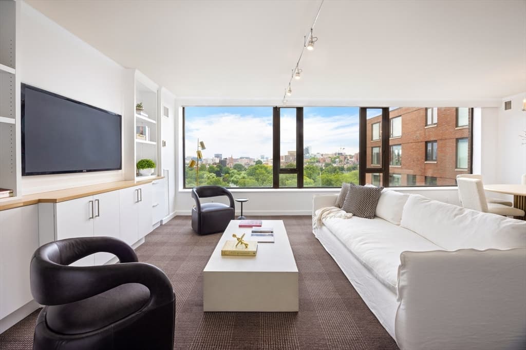 220 Boylston St #1115 photo 2