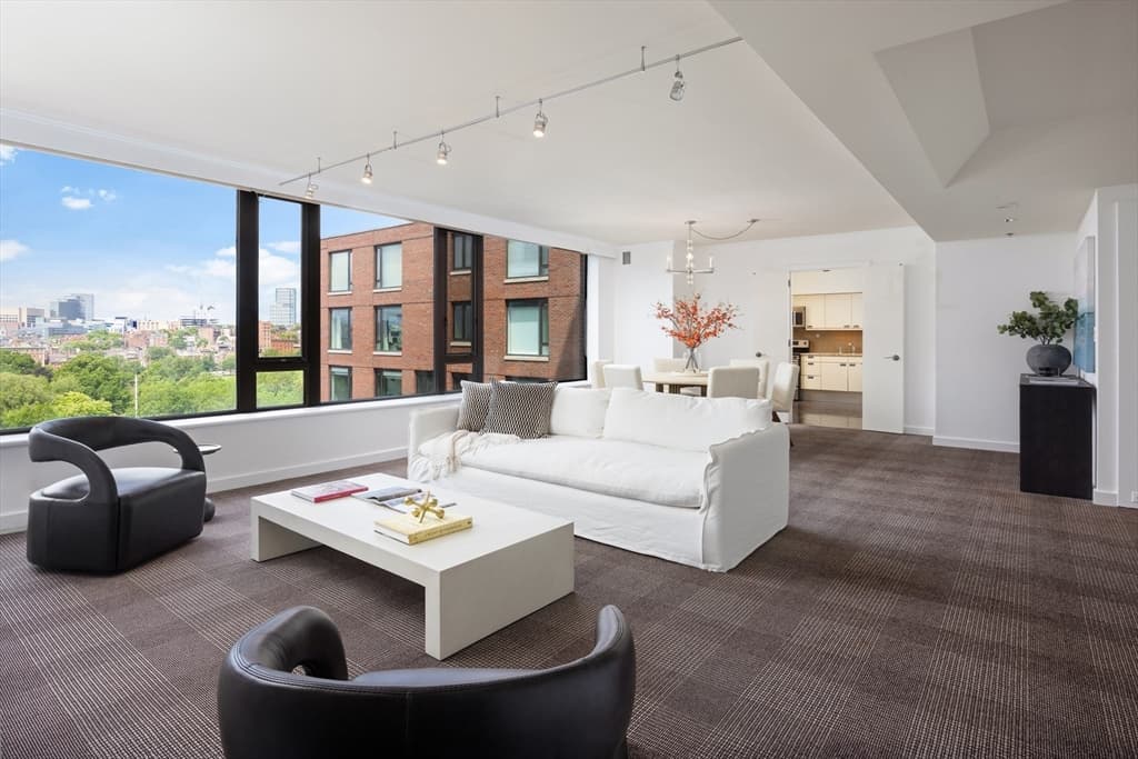 220 Boylston St #1115 photo 3