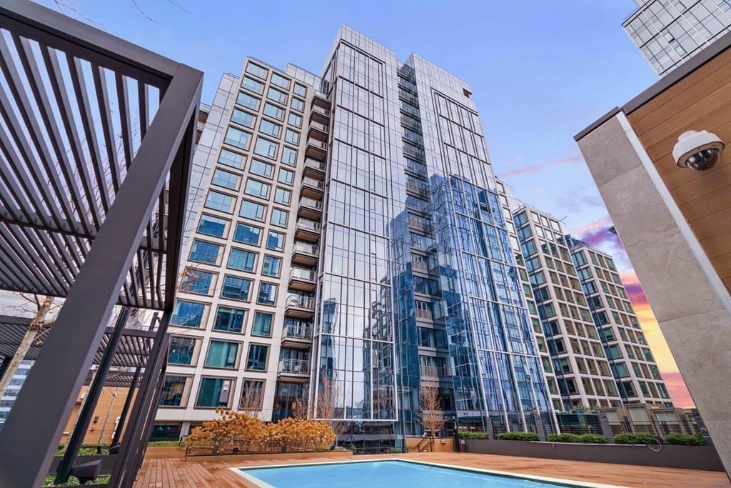 133 Seaport Blvd. #1715