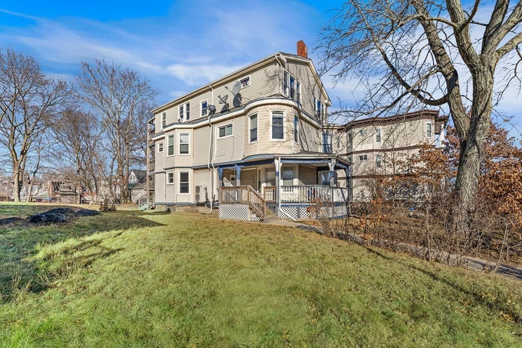 515 Norfolk St photo 2