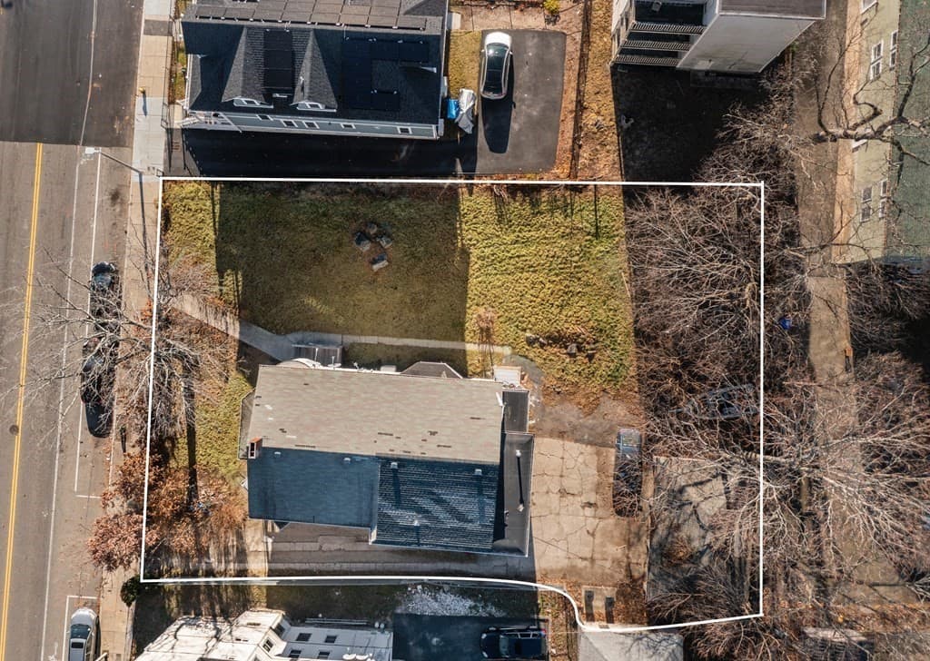 515 Norfolk St photo 3