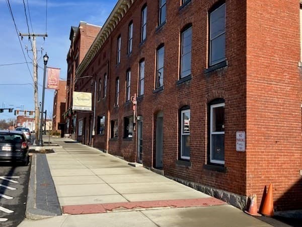 11 S Main St photo 5