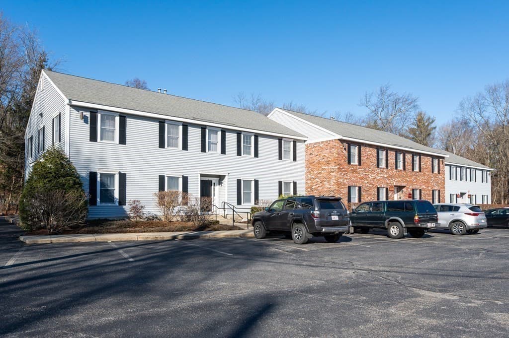 285 Littleton Rd #3
