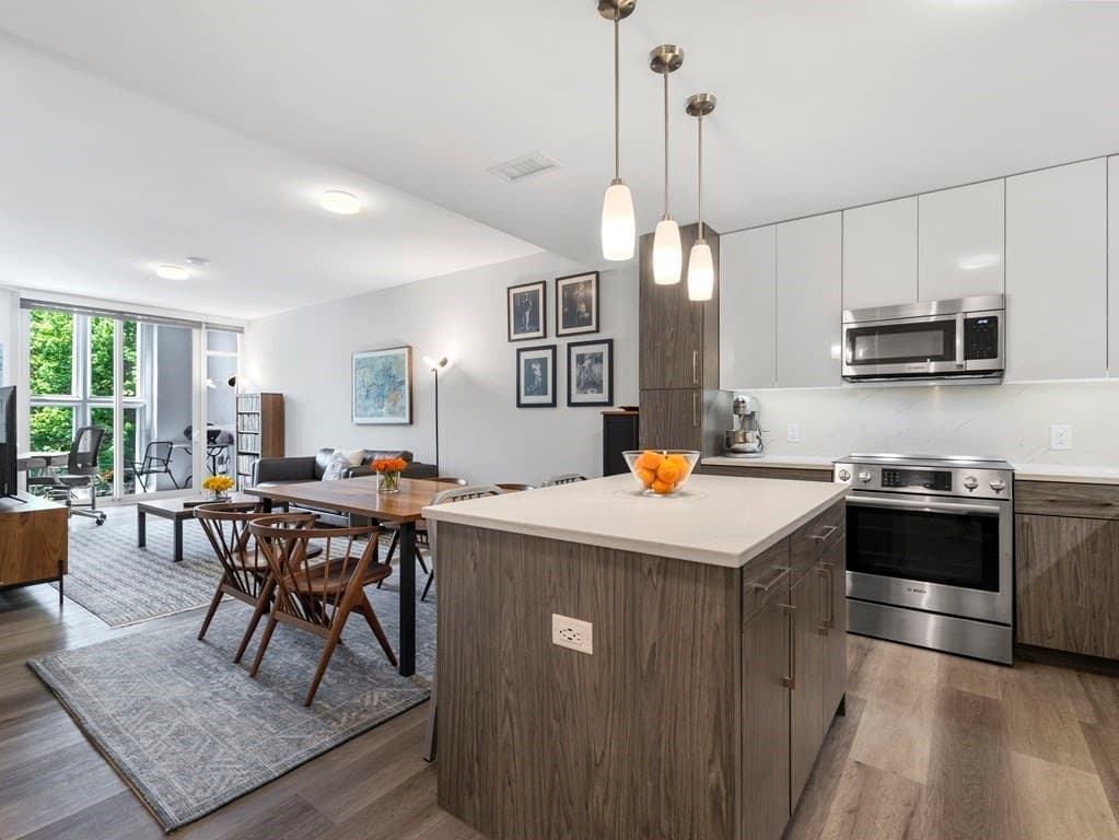 771 Harrison Ave #308 photo 4