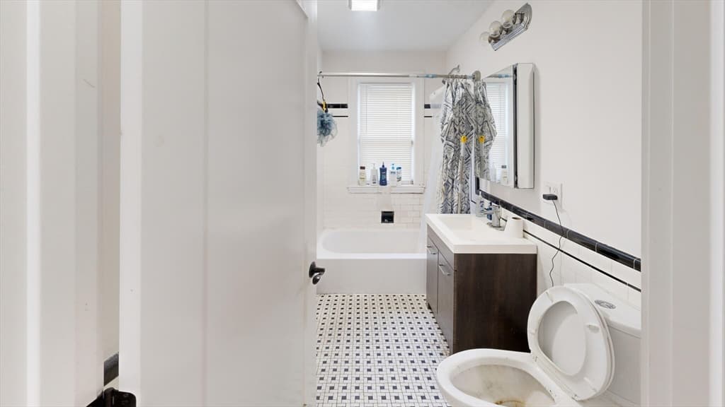 25 Greycliff Rd. #1 photo 5