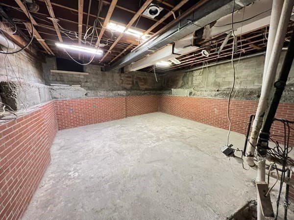 540 Tremont St #1st Floor photo 5
