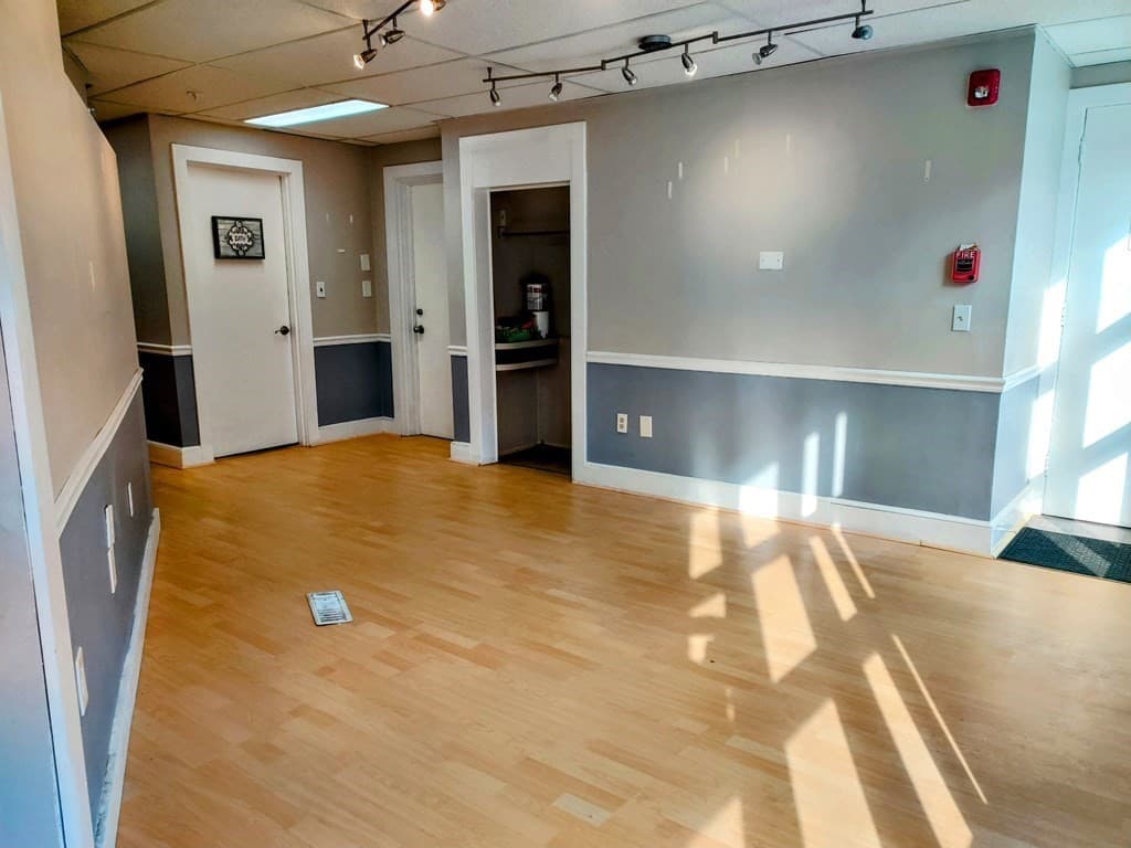 120 College Ave photo 2