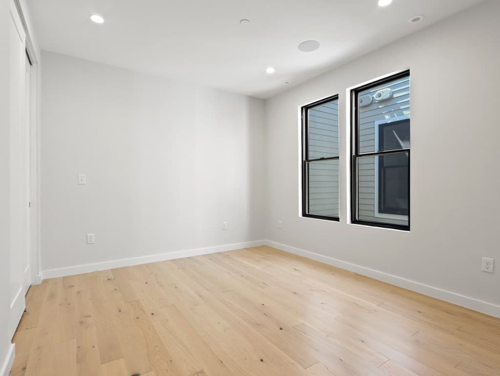 340 West 2nd Street #17 photo 5