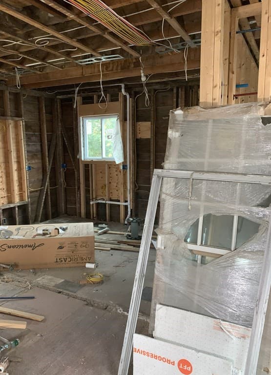 77 Reed Avenue photo 3