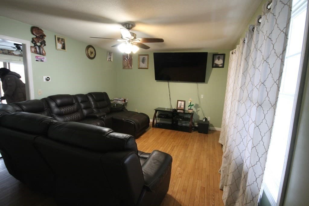 39 Martha St photo 3