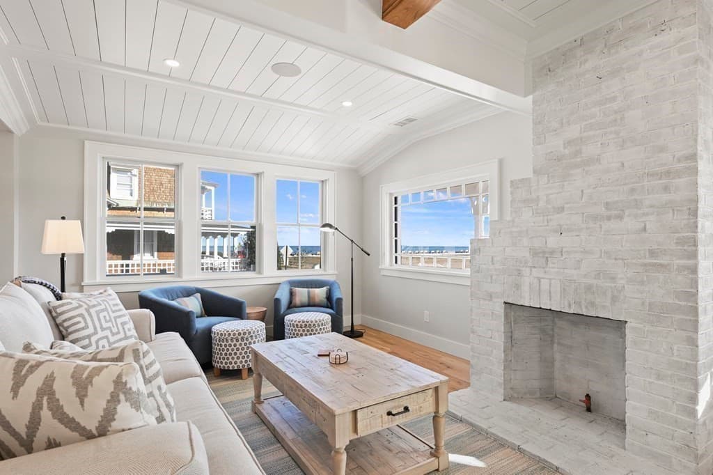 9 Tuckernuck Ave photo 4
