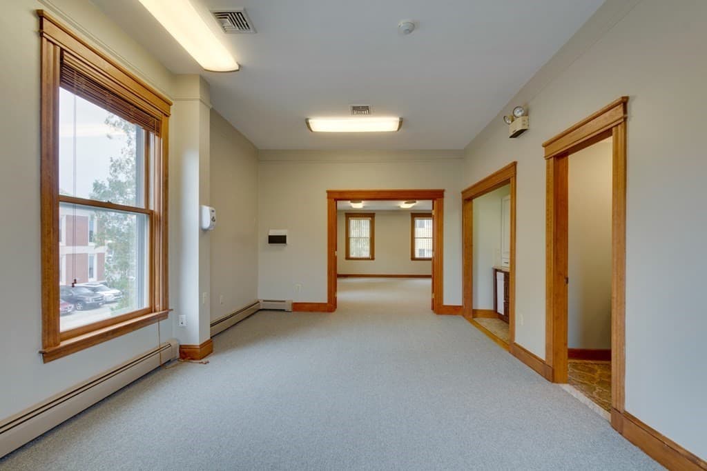 42 Pleasant St #2nd Floor photo 2