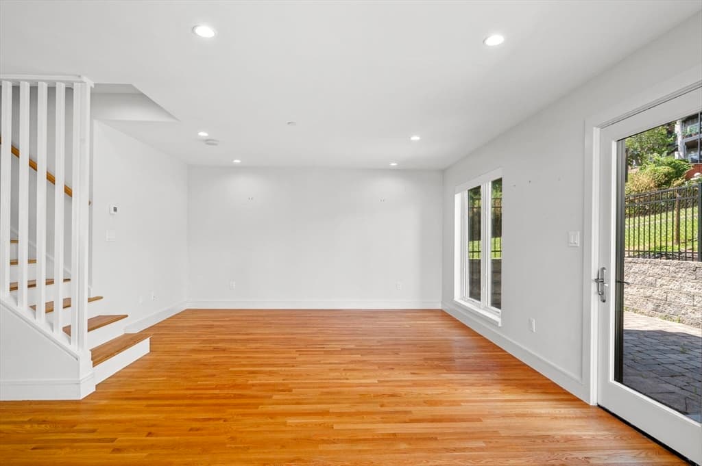 214 Marginal St #2 photo 5