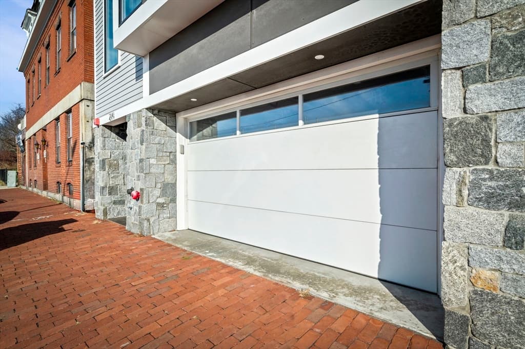 214 Marginal St #2 photo 4