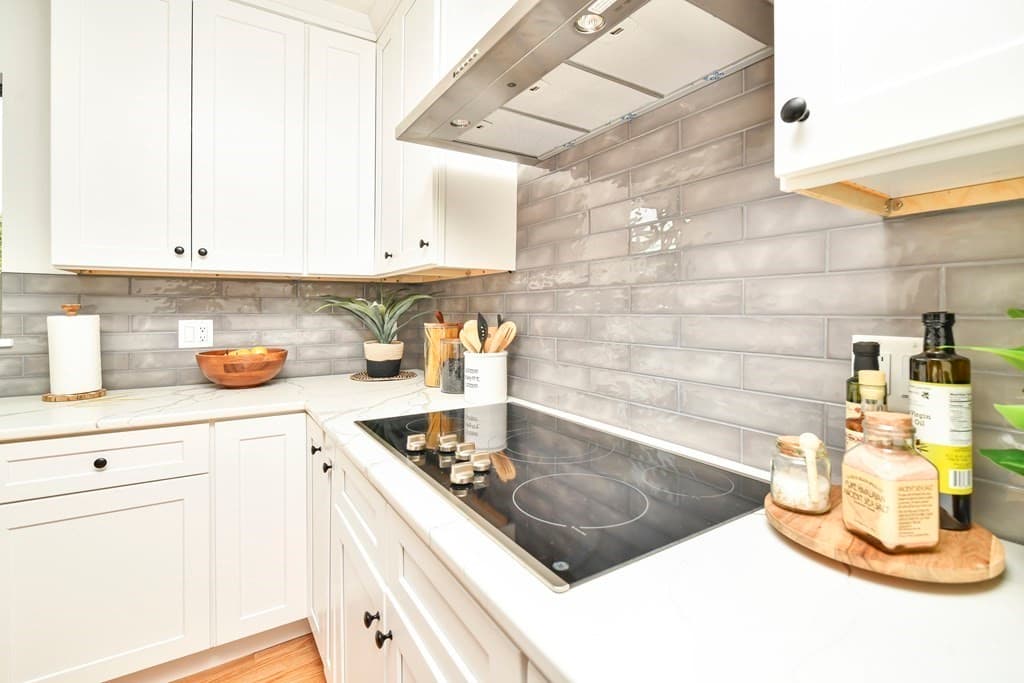 148 Columbia Street #A photo 5