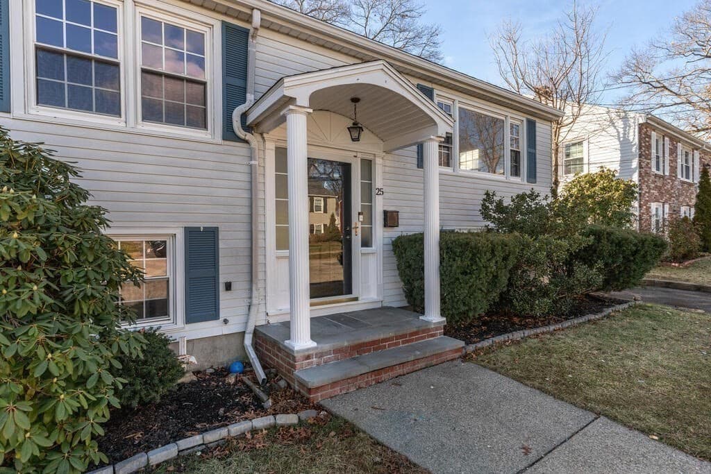 25 Westmoor Rd photo 2