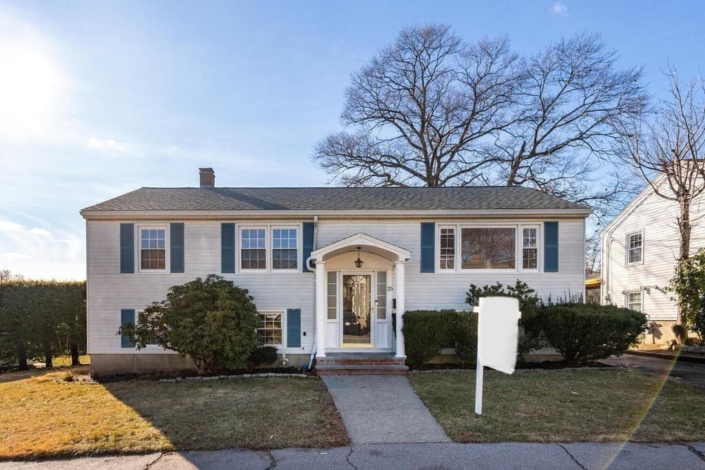 25 Westmoor Rd