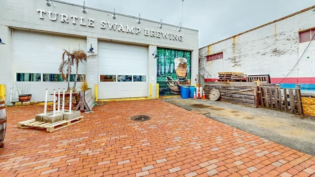3377 Washington photo 2