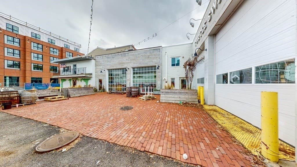 3377 Washington photo 3