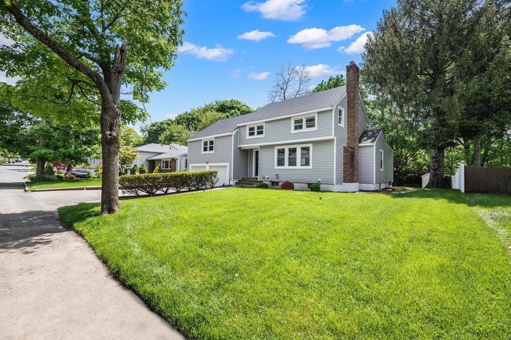 102 Hathaway Cir photo 4