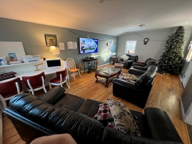 940 Broadway photo 5