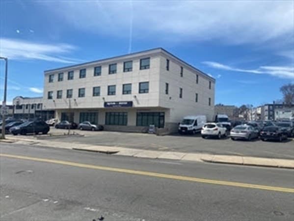 43 Freeport Street photo 2