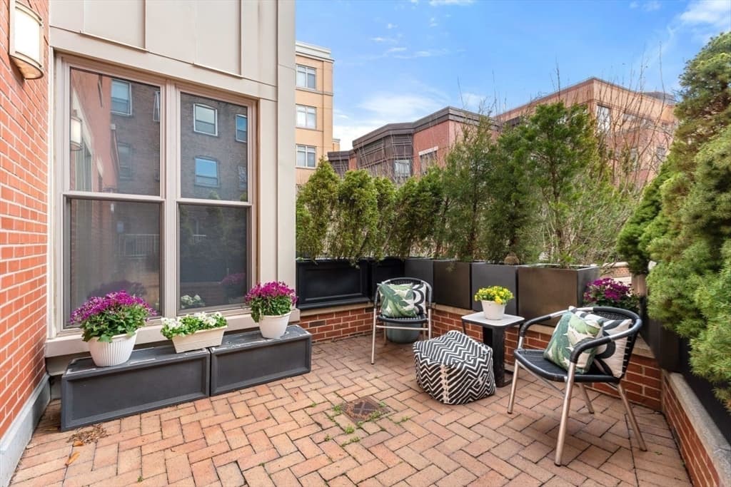 35 Fay Street #101