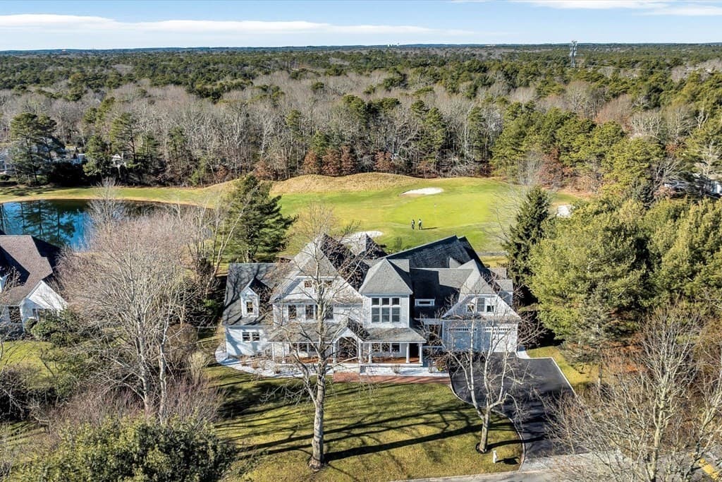 326 Willowbend Drive photo 4