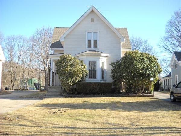 67 Dean Ave #2