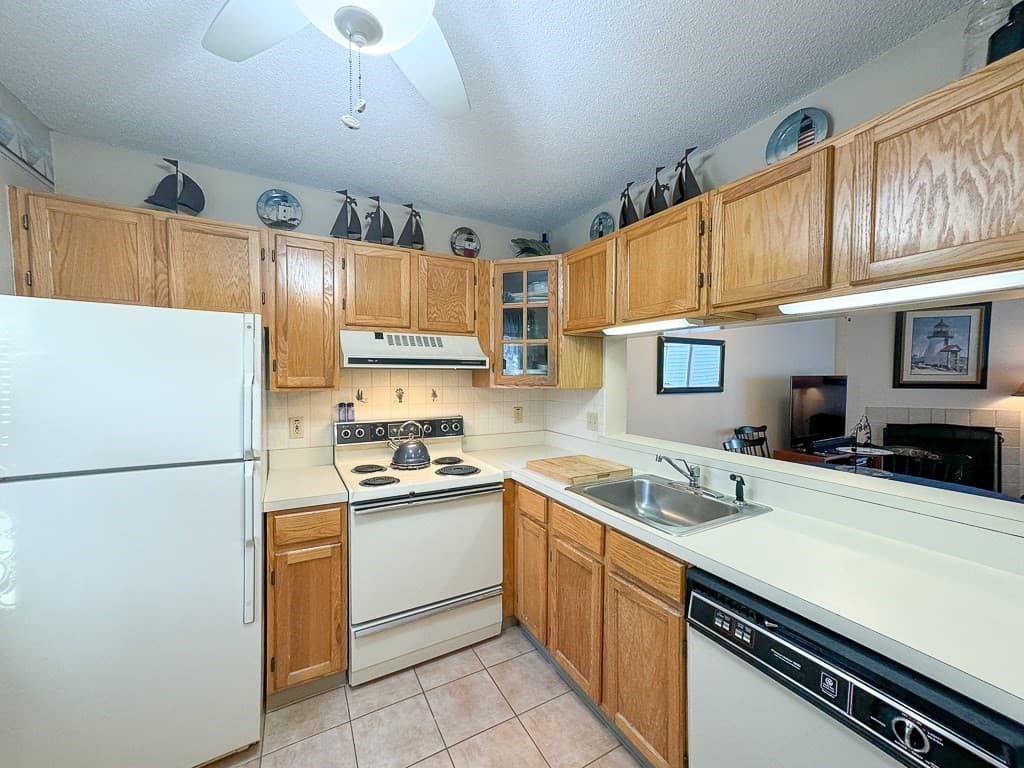 94 Howland Circle #94 photo 2