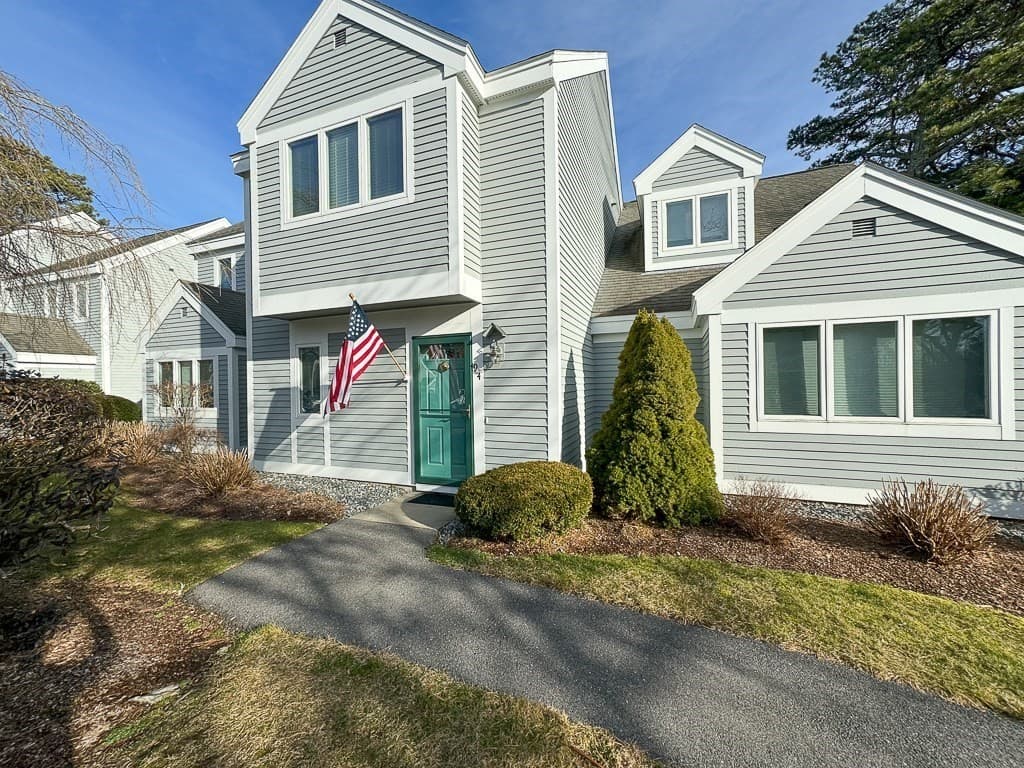 94 Howland Circle #94