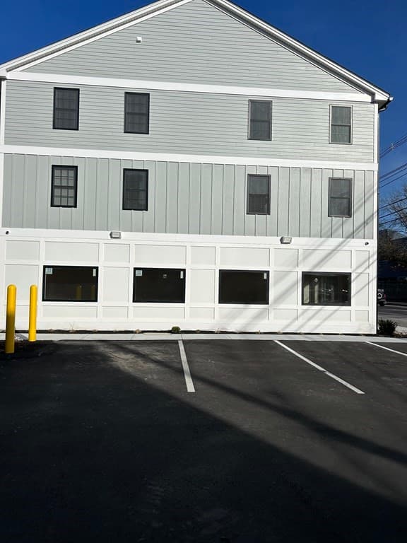 145 Chelmsford Street photo 3