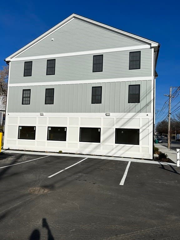145 Chelmsford Street photo 4