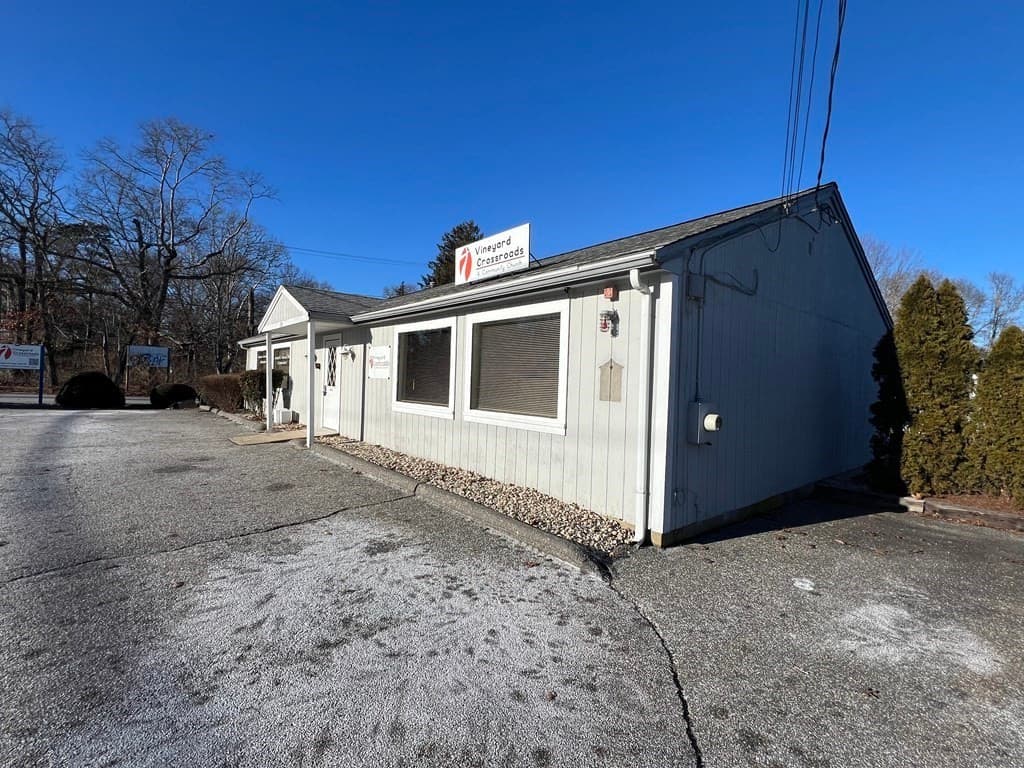 218 Sandwich Rd photo 3