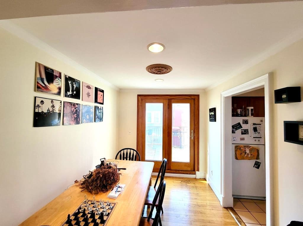 163 W 2nd St #3 photo 4