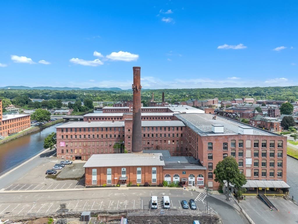 4 Open Square Way