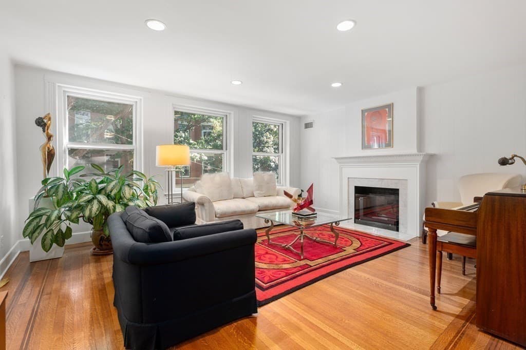 16 Warwick Rd #2