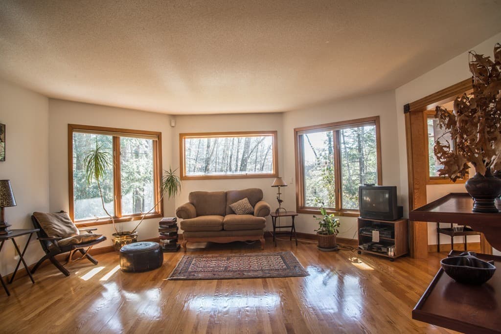 61 South Valley Road photo 3