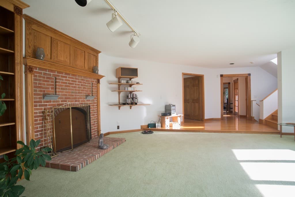 61 South Valley Road photo 4