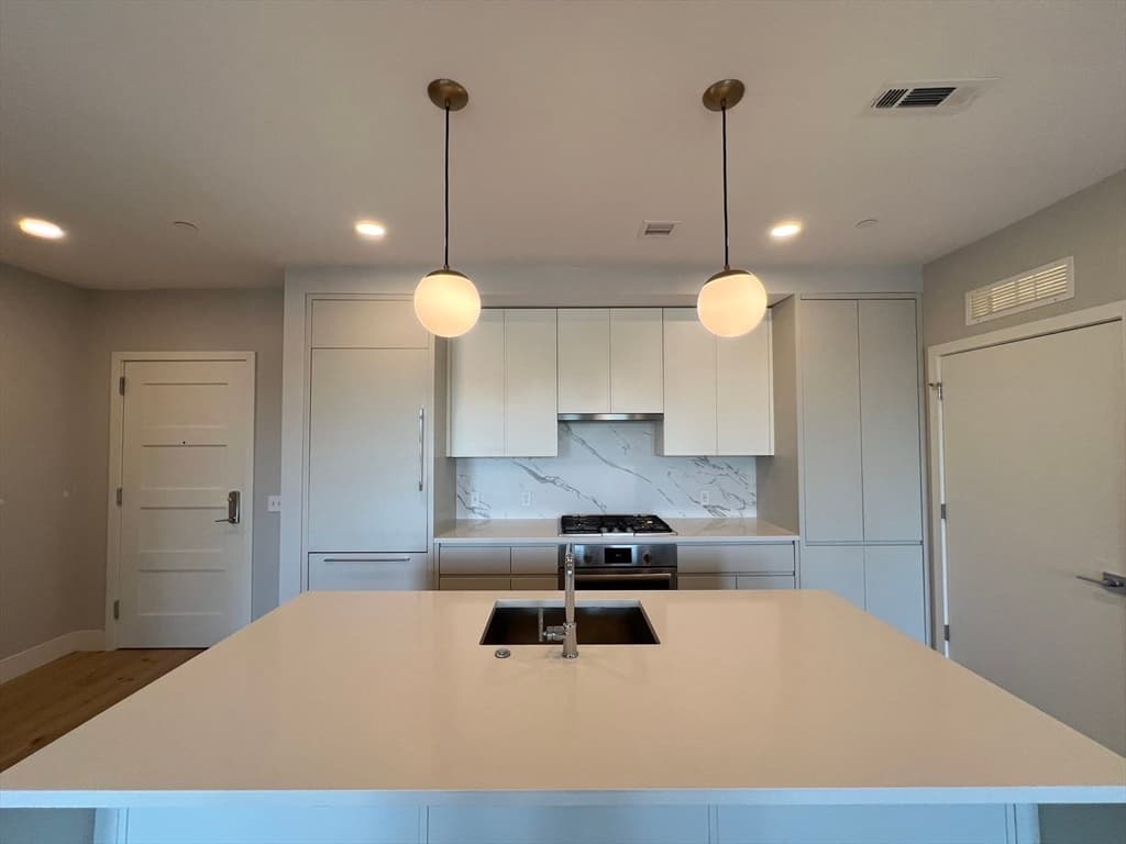 191 Washington St #614 photo 5