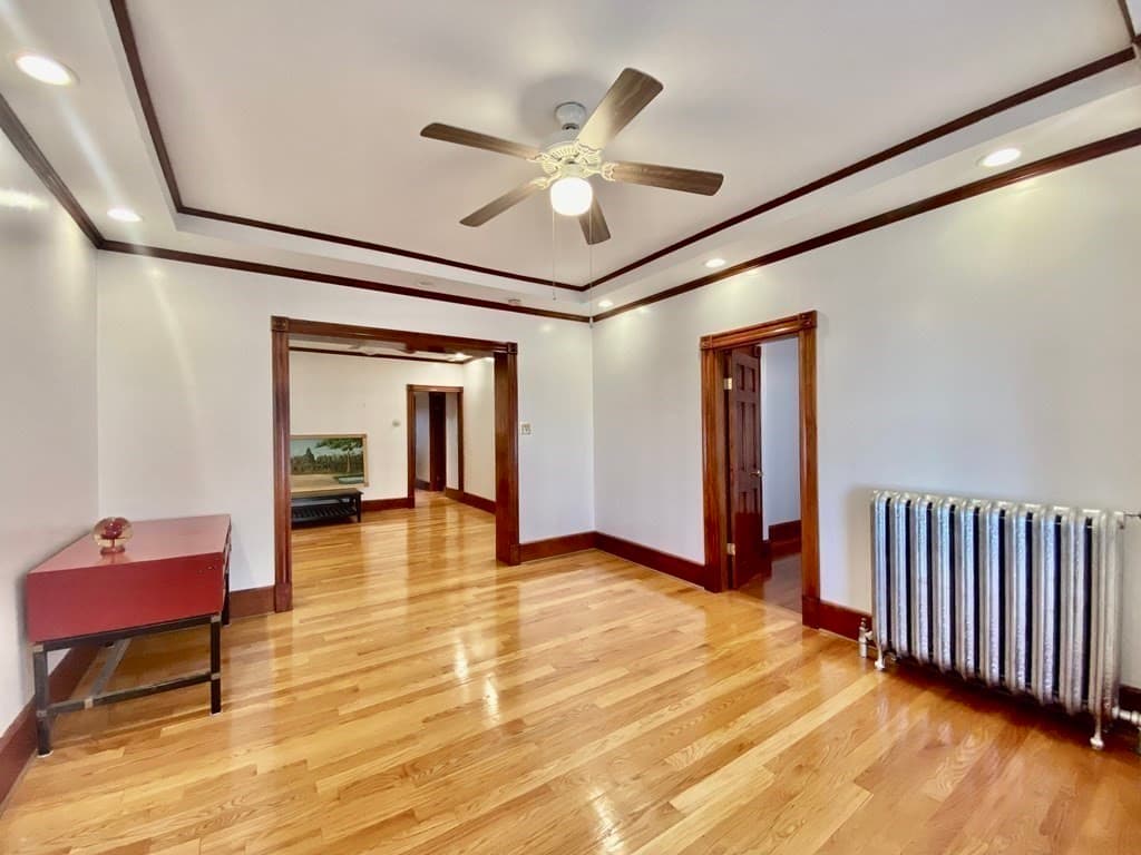 445 Meridian Street #2 photo 4